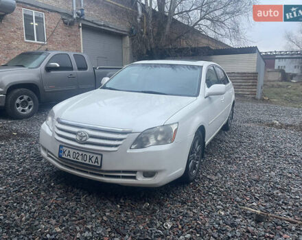 Белый Тойота Авалон, объемом двигателя 3.46 л и пробегом 406 тыс. км за 8800 $, фото 3 на Automoto.ua