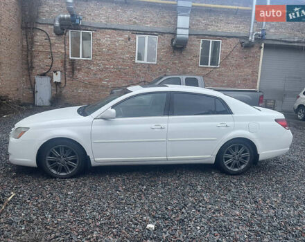 Белый Тойота Авалон, объемом двигателя 3.46 л и пробегом 406 тыс. км за 8800 $, фото 5 на Automoto.ua
