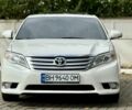 Белый Тойота Авалон, объемом двигателя 3.5 л и пробегом 186 тыс. км за 10500 $, фото 3 на Automoto.ua