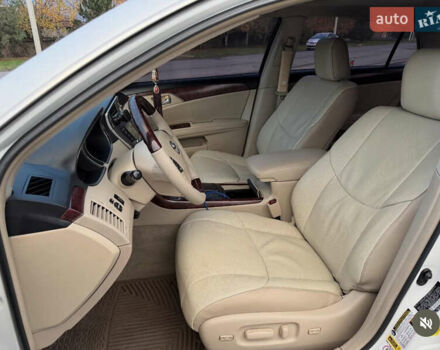 Білий Тойота Авалон, об'ємом двигуна 3.5 л та пробігом 260 тис. км за 10700 $, фото 9 на Automoto.ua