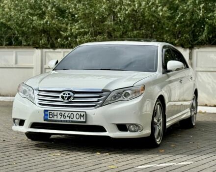 Белый Тойота Авалон, объемом двигателя 3.5 л и пробегом 186 тыс. км за 10500 $, фото 2 на Automoto.ua
