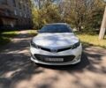 Белый Тойота Авалон, объемом двигателя 2.49 л и пробегом 217 тыс. км за 14999 $, фото 1 на Automoto.ua