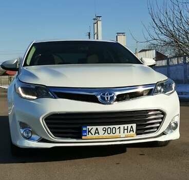 Белый Тойота Авалон, объемом двигателя 2.5 л и пробегом 270 тыс. км за 15500 $, фото 5 на Automoto.ua