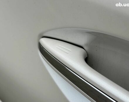 Білий Тойота Авалон, об'ємом двигуна 2.5 л та пробігом 259 тис. км за 14990 $, фото 8 на Automoto.ua