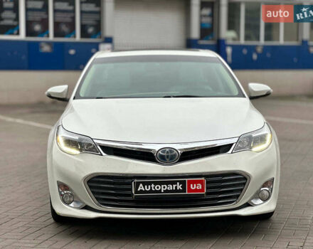 Білий Тойота Авалон, об'ємом двигуна 2.5 л та пробігом 259 тис. км за 14990 $, фото 1 на Automoto.ua