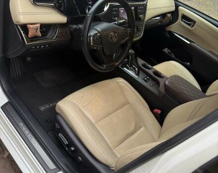Белый Тойота Авалон, объемом двигателя 2.5 л и пробегом 258 тыс. км за 15000 $, фото 15 на Automoto.ua