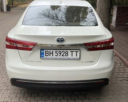 Белый Тойота Авалон, объемом двигателя 2.5 л и пробегом 258 тыс. км за 15000 $, фото 9 на Automoto.ua