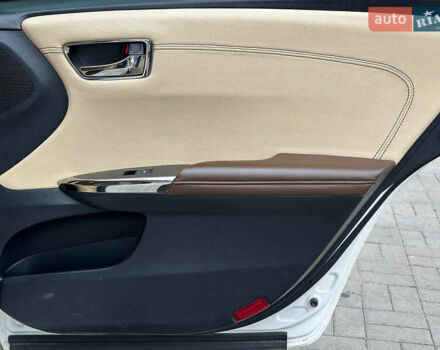 Білий Тойота Авалон, об'ємом двигуна 2.5 л та пробігом 259 тис. км за 14990 $, фото 20 на Automoto.ua