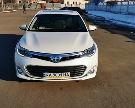 Белый Тойота Авалон, объемом двигателя 2.5 л и пробегом 270 тыс. км за 15500 $, фото 3 на Automoto.ua
