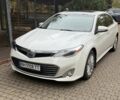 Белый Тойота Авалон, объемом двигателя 2.5 л и пробегом 258 тыс. км за 14500 $, фото 1 на Automoto.ua