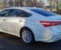 Белый Тойота Авалон, объемом двигателя 2.5 л и пробегом 270 тыс. км за 15500 $, фото 2 на Automoto.ua