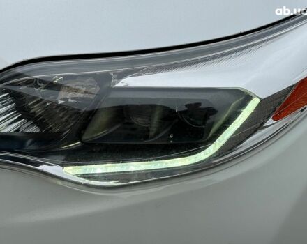 Білий Тойота Авалон, об'ємом двигуна 2.5 л та пробігом 259 тис. км за 14990 $, фото 6 на Automoto.ua