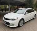 Белый Тойота Авалон, объемом двигателя 2.5 л и пробегом 258 тыс. км за 11500 $, фото 1 на Automoto.ua