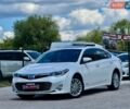 Белый Тойота Авалон, объемом двигателя 2.5 л и пробегом 195 тыс. км за 15999 $, фото 1 на Automoto.ua