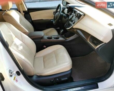 Белый Тойота Авалон, объемом двигателя 2.5 л и пробегом 270 тыс. км за 15500 $, фото 15 на Automoto.ua