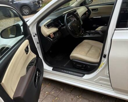 Белый Тойота Авалон, объемом двигателя 2.5 л и пробегом 258 тыс. км за 15000 $, фото 13 на Automoto.ua