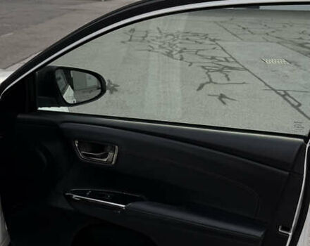 Белый Тойота Авалон, объемом двигателя 2.5 л и пробегом 160 тыс. км за 16000 $, фото 5 на Automoto.ua