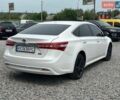 Белый Тойота Авалон, объемом двигателя 2.5 л и пробегом 180 тыс. км за 13250 $, фото 1 на Automoto.ua