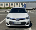 Белый Тойота Авалон, объемом двигателя 3.46 л и пробегом 155 тыс. км за 14800 $, фото 1 на Automoto.ua