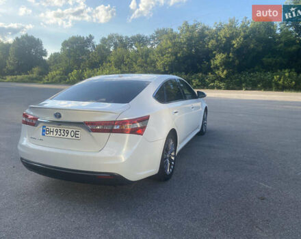Белый Тойота Авалон, объемом двигателя 2.46 л и пробегом 121 тыс. км за 16999 $, фото 10 на Automoto.ua