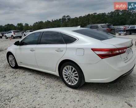 Белый Тойота Авалон, объемом двигателя 2.5 л и пробегом 48 тыс. км за 3000 $, фото 1 на Automoto.ua