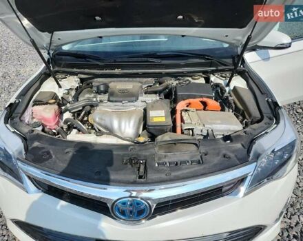 Белый Тойота Авалон, объемом двигателя 2.5 л и пробегом 145 тыс. км за 3000 $, фото 10 на Automoto.ua