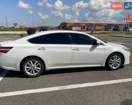 Белый Тойота Авалон, объемом двигателя 3.46 л и пробегом 155 тыс. км за 14800 $, фото 15 на Automoto.ua