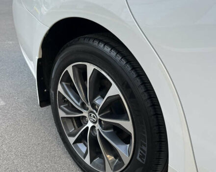 Белый Тойота Авалон, объемом двигателя 2.49 л и пробегом 102 тыс. км за 20500 $, фото 8 на Automoto.ua