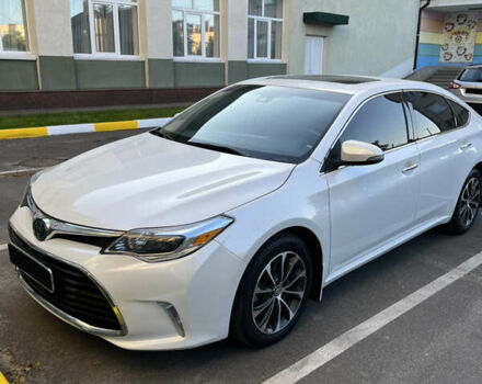 Белый Тойота Авалон, объемом двигателя 2.49 л и пробегом 102 тыс. км за 20500 $, фото 5 на Automoto.ua