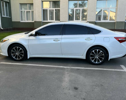 Белый Тойота Авалон, объемом двигателя 2.49 л и пробегом 102 тыс. км за 20500 $, фото 3 на Automoto.ua
