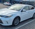 Білий Тойота Авалон, об'ємом двигуна 2.49 л та пробігом 135 тис. км за 19500 $, фото 1 на Automoto.ua