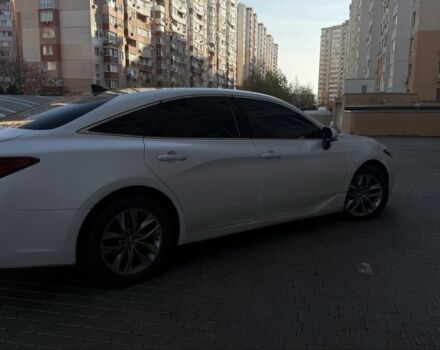 Белый Тойота Авалон, объемом двигателя 3.5 л и пробегом 158 тыс. км за 28500 $, фото 2 на Automoto.ua
