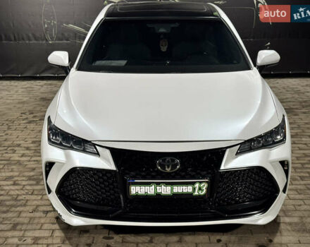 Белый Тойота Авалон, объемом двигателя 3.46 л и пробегом 154 тыс. км за 27999 $, фото 3 на Automoto.ua