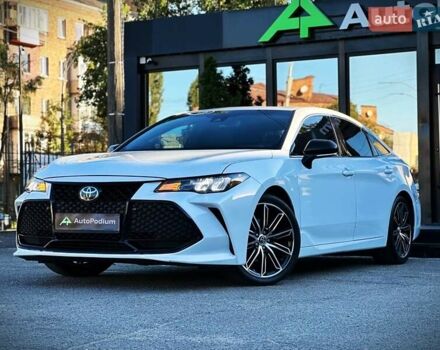 Белый Тойота Авалон, объемом двигателя 3.46 л и пробегом 93 тыс. км за 29400 $, фото 3 на Automoto.ua