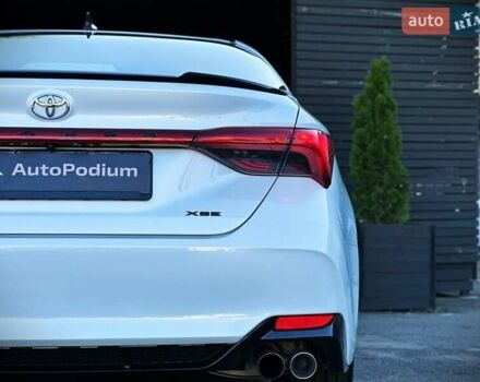 Белый Тойота Авалон, объемом двигателя 3.46 л и пробегом 93 тыс. км за 29500 $, фото 14 на Automoto.ua
