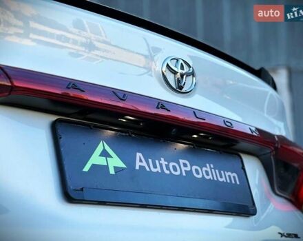 Белый Тойота Авалон, объемом двигателя 3.46 л и пробегом 93 тыс. км за 29000 $, фото 18 на Automoto.ua