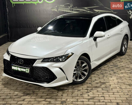 Белый Тойота Авалон, объемом двигателя 3.46 л и пробегом 154 тыс. км за 27999 $, фото 1 на Automoto.ua