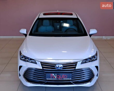 Белый Тойота Авалон, объемом двигателя 2.5 л и пробегом 43 тыс. км за 33900 $, фото 1 на Automoto.ua