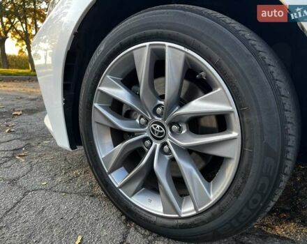 Белый Тойота Авалон, объемом двигателя 2.49 л и пробегом 96 тыс. км за 32900 $, фото 17 на Automoto.ua