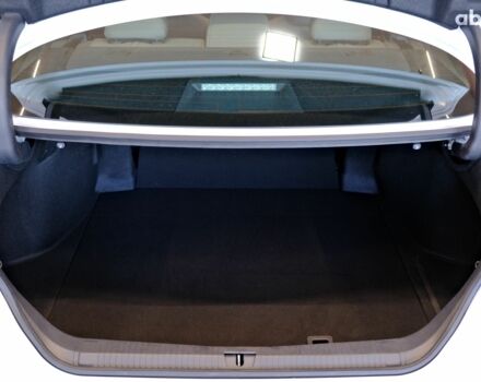 Білий Тойота Авалон, об'ємом двигуна 2.5 л та пробігом 43 тис. км за 33900 $, фото 8 на Automoto.ua