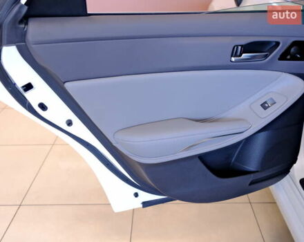 Белый Тойота Авалон, объемом двигателя 2.5 л и пробегом 43 тыс. км за 33900 $, фото 42 на Automoto.ua