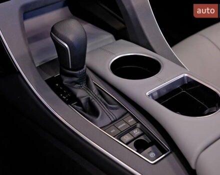 Белый Тойота Авалон, объемом двигателя 2.5 л и пробегом 43 тыс. км за 33900 $, фото 24 на Automoto.ua