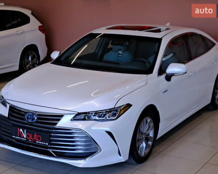 Белый Тойота Авалон, объемом двигателя 2.5 л и пробегом 43 тыс. км за 33900 $, фото 3 на Automoto.ua
