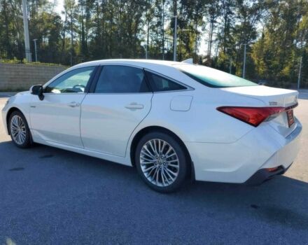 Белый Тойота Авалон, объемом двигателя 2.5 л и пробегом 14 тыс. км за 15100 $, фото 2 на Automoto.ua