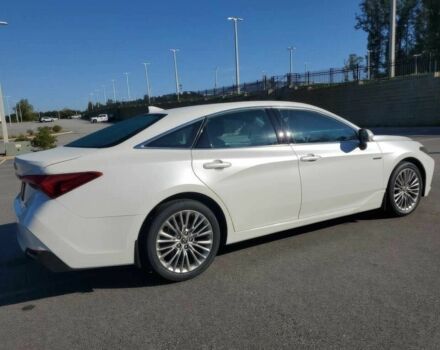 Белый Тойота Авалон, объемом двигателя 2.5 л и пробегом 14 тыс. км за 15100 $, фото 4 на Automoto.ua