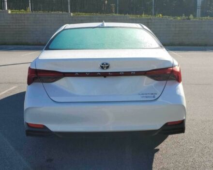 Белый Тойота Авалон, объемом двигателя 2.5 л и пробегом 14 тыс. км за 15100 $, фото 3 на Automoto.ua