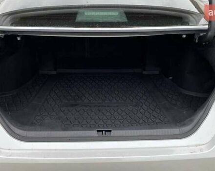 Тойота Авалон 2022 в Виннице на Automoto.ua Белый Тойота Авалон, объемом двигателя 2.49 л и пробегом 24 тыс. км за 35500 $, фото 10 на Automoto.ua