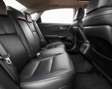 Белый Тойота Авалон, объемом двигателя 0 л и пробегом 47 тыс. км за 28000 $, фото 5 на Automoto.ua