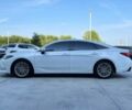 Белый Тойота Авалон, объемом двигателя 3.5 л и пробегом 21 тыс. км за 20000 $, фото 2 на Automoto.ua