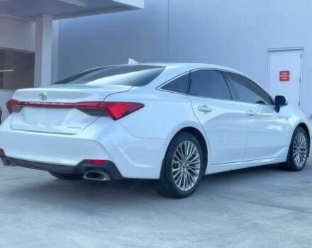 Белый Тойота Авалон, объемом двигателя 3.5 л и пробегом 21 тыс. км за 20000 $, фото 4 на Automoto.ua